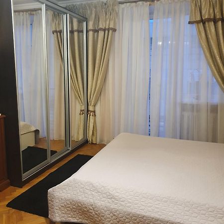 Затишна Квартира В Центрі Міста Lutsʼk Εξωτερικό φωτογραφία